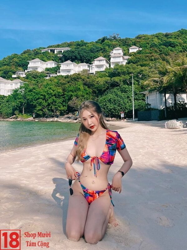 Girl Xinh 9x Mặc Bikini (2)